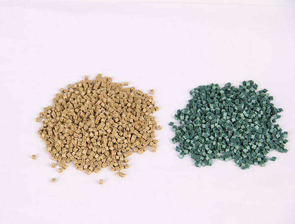 為什么人造草坪需要填充輔料呢？有什么作用？