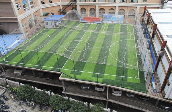 籠式足球場 籠式足球場