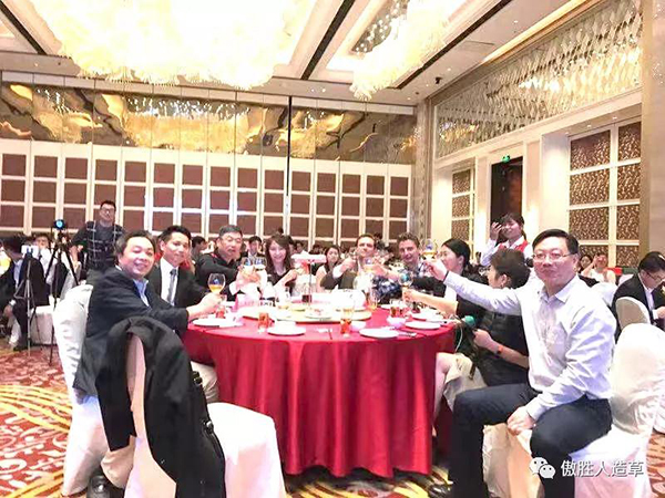 珠聯(lián)璧合 珠聯(lián)璧合