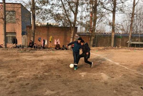 黃土球場 黃土球場