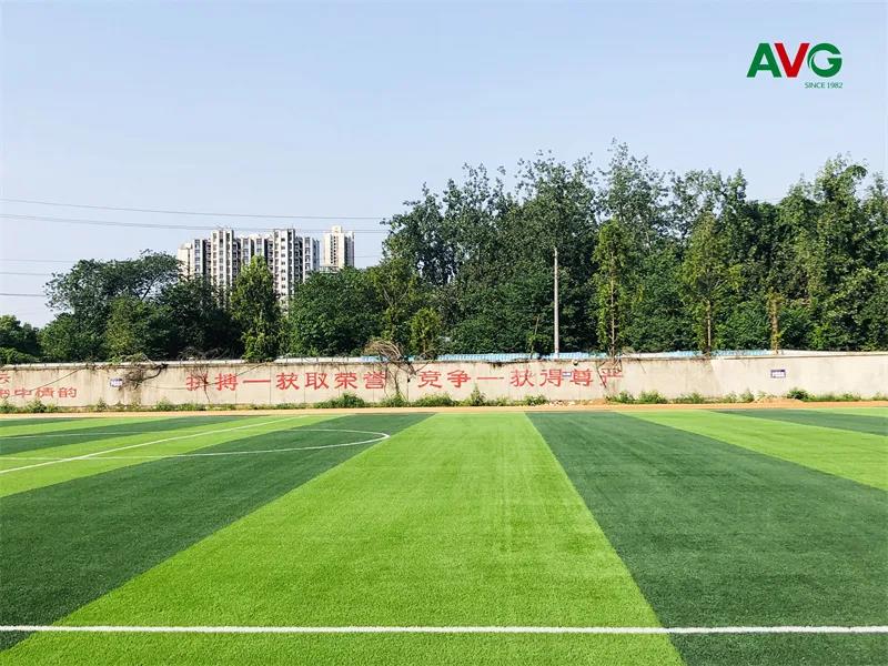 <a href='/product/' class='keys' title='點(diǎn)擊查看關(guān)于人造草坪的相關(guān)信息' target='_blank'>人造草坪</a>場(chǎng)地